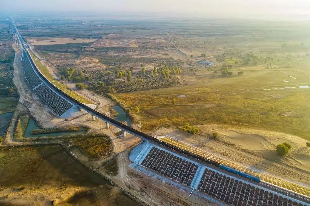 縱行七省區(qū)直至江西！今天通車(chē)的這條鐵路，有多重要？