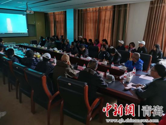  圖為座談會現(xiàn)場。浙江中控太陽能技術(shù)有限公司供圖