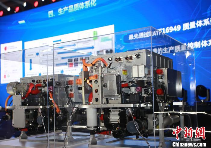“國鴻氫能”鴻途G系列燃料電池新產(chǎn)品亮相廣東佛山?！〕叹皞?攝